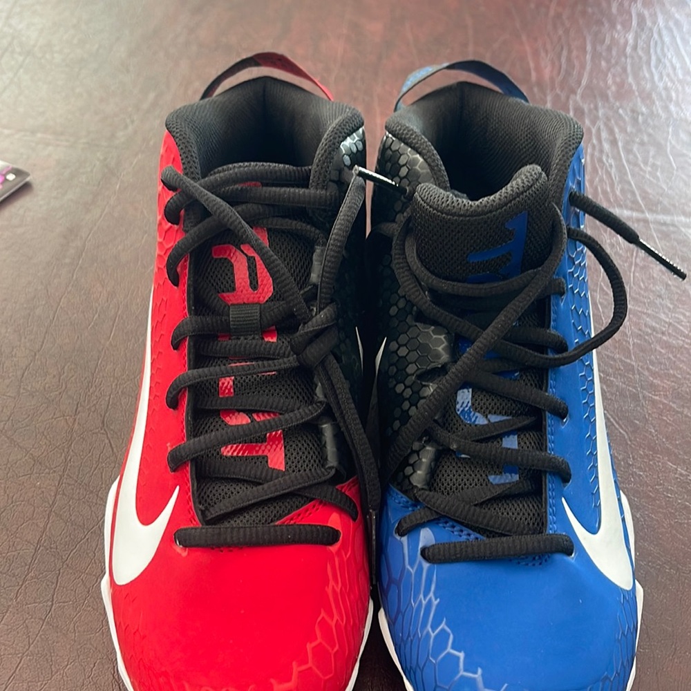 Nike Cleats Brand New - 5Y Patriotic/USA Red/White/Blue. Baseball or Football